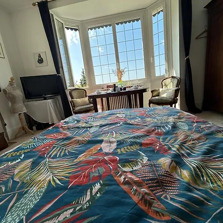 Bed & Breakfast Monopolis