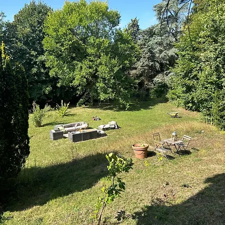 Bed & Breakfast Monopolis