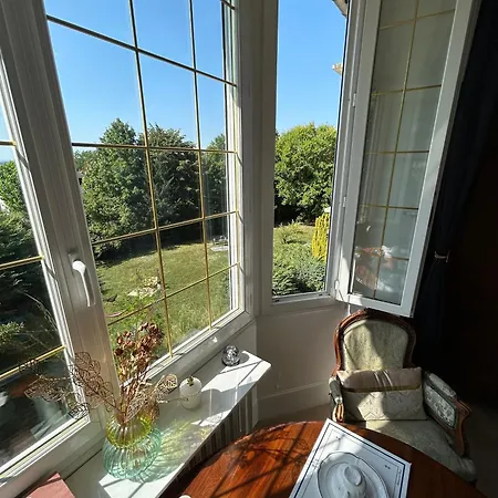 Bed & Breakfast Monopolis