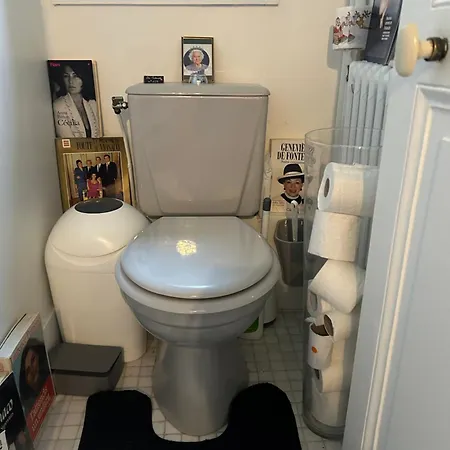 Bed & Breakfast Monopolis